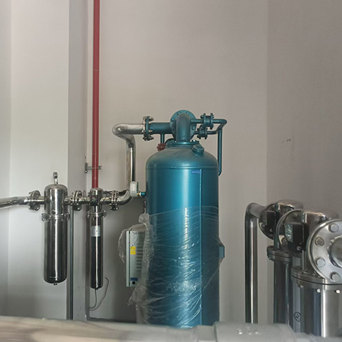 儲(chǔ)氣罐、冷干機(jī)、吸干機(jī)、管道系統(tǒng)安裝